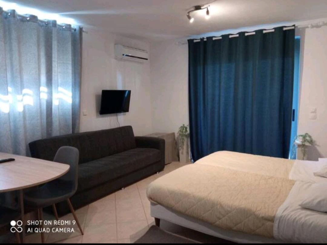 Theoni'S Apartments Xylokastro Exterior photo