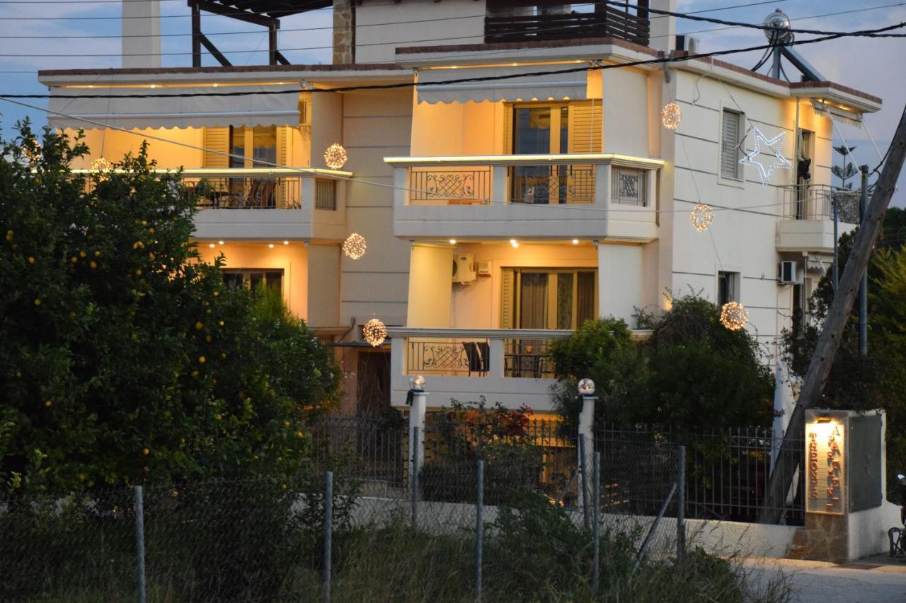 Theoni'S Apartments Xylokastro Exterior photo